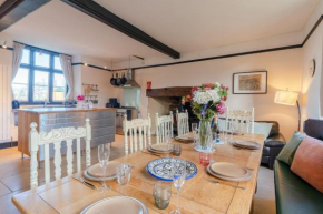 Canons Court Lodge